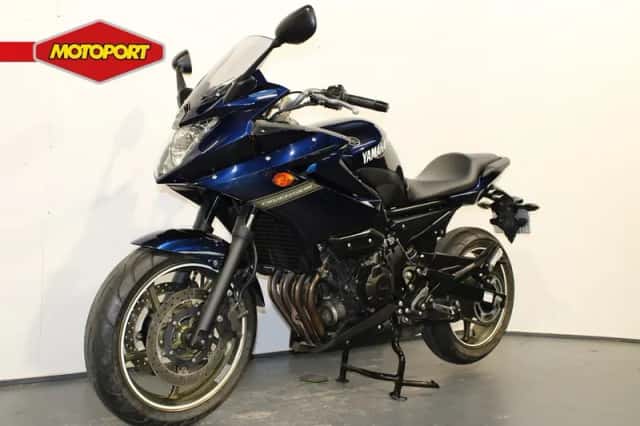 Yamaha XJ6 (2009) thumbnail 2