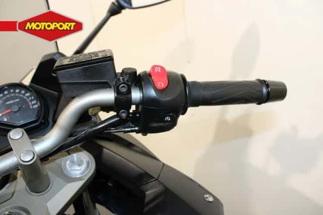 Yamaha XJ6 (2009) thumbnail 6