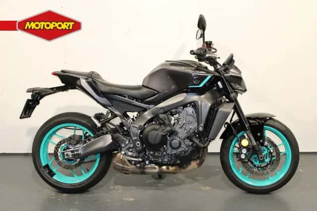 Yamaha MT-09 Y-AMT (2024) thumbnail 1