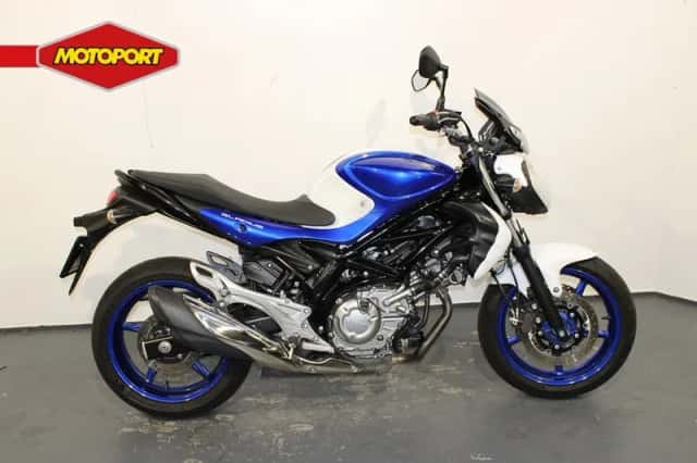 Suzuki SFV 650 Gladius (2014) thumbnail 1
