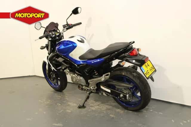 Suzuki SFV 650 Gladius (2014) thumbnail 4