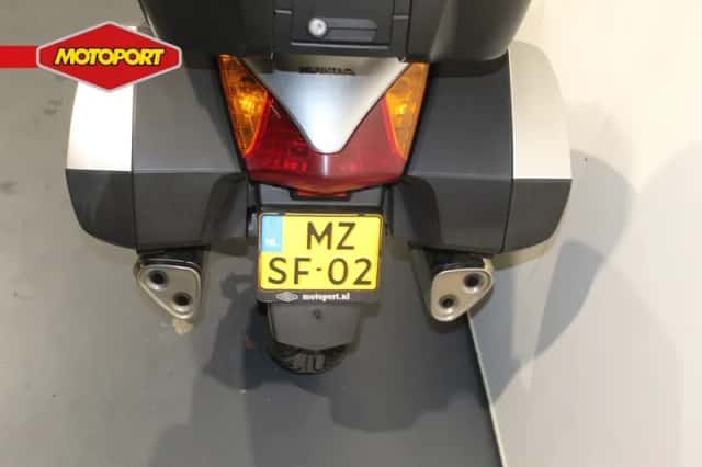Honda ST 1300 PAN European (2011) thumbnail 5