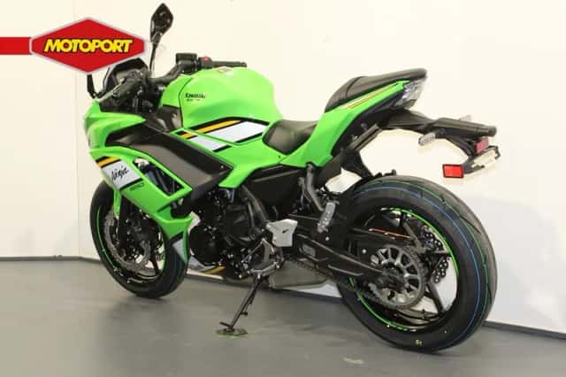 Kawasaki Ninja 650 (2025) thumbnail 4