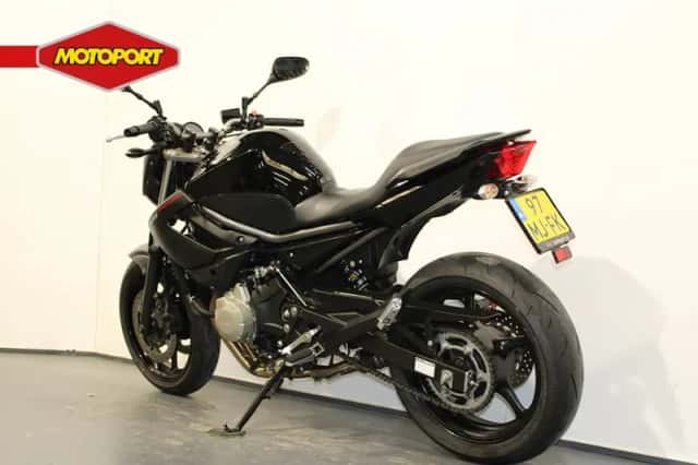Yamaha XJ6 (2010) thumbnail 4