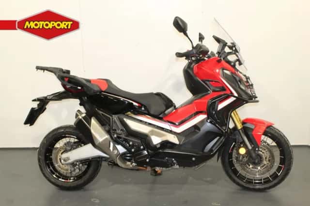 Honda X-ADV 750 (2017) thumbnail 1