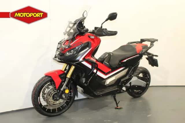 Honda X-ADV 750 (2017) thumbnail 2