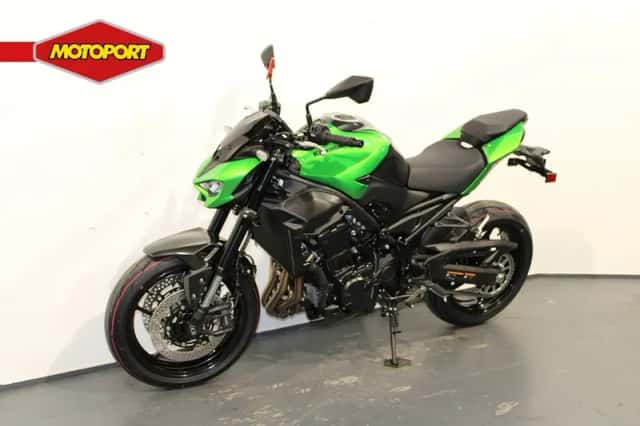 Kawasaki Z900 (2026) thumbnail 2