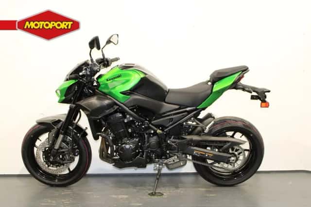 Kawasaki Z900 (2026) thumbnail 3