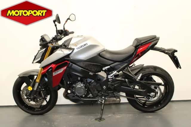 Suzuki GSX-S1000 (2025) thumbnail 3
