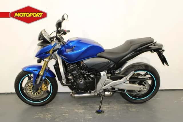 Honda CB 600 F Hornet (2010) thumbnail 3