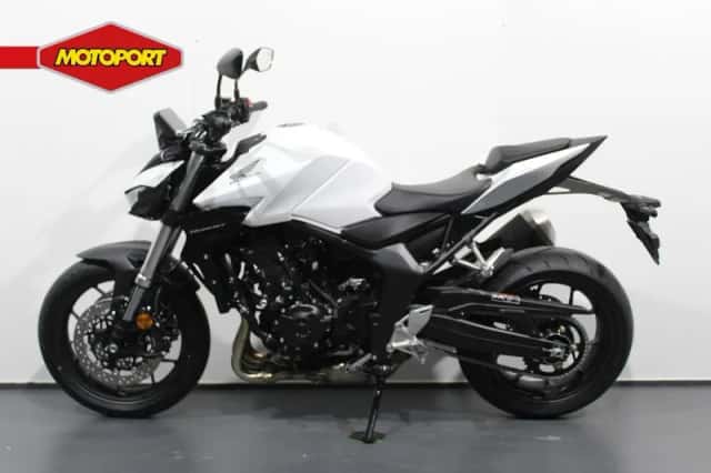 Honda CB 1000 Hornet (2026) thumbnail 3