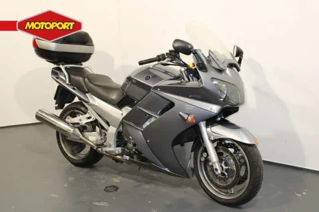 Yamaha FJR1300 (2005) thumbnail 3