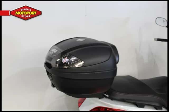 Yamaha X-MAX 250 (2014) thumbnail 5