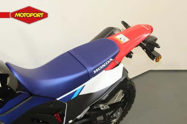 Honda CRF 300 Rally (2026) thumbnail 5