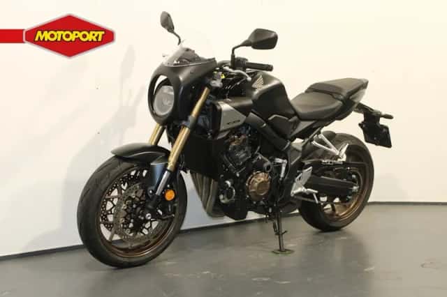 Honda CB650R (2025) thumbnail 2