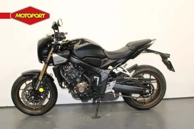 Honda CB650R (2025) thumbnail 3