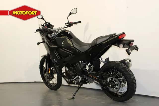 Kawasaki KLE 500 (2026) thumbnail 4