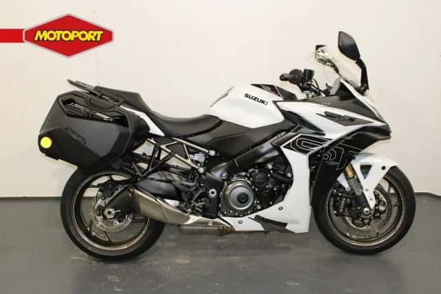 Suzuki GSX-S1000GT (2026) thumbnail 1