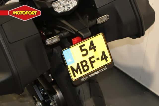 Suzuki GSX-S1000GT (2026) thumbnail 5