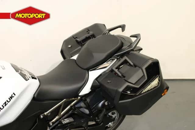 Suzuki GSX-S1000GT (2026) thumbnail 6
