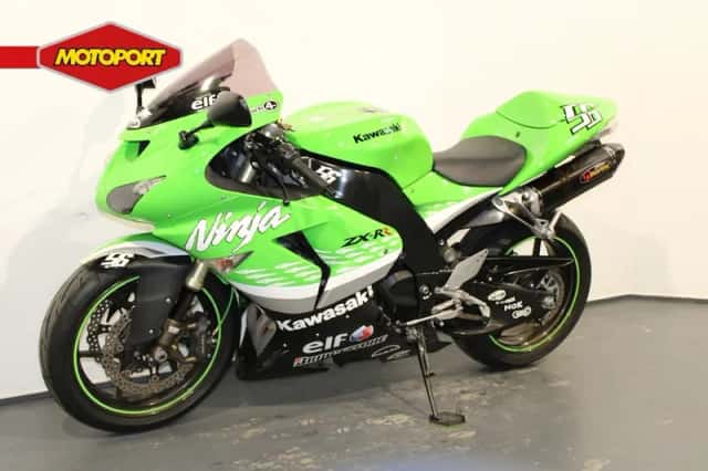 Kawasaki ZX 10R Ninja (2007) thumbnail 2