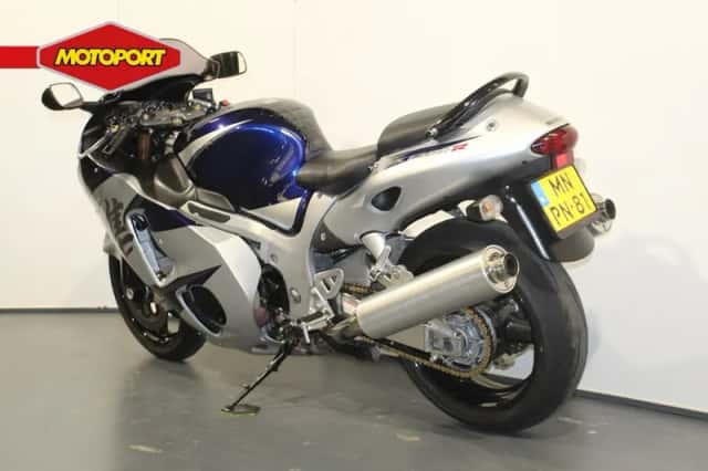 Suzuki GSX 1300R Hayabusa (2005) thumbnail 4