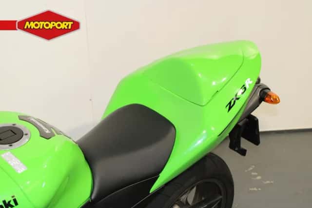 Kawasaki Ninja ZX-6R (2006) thumbnail 6