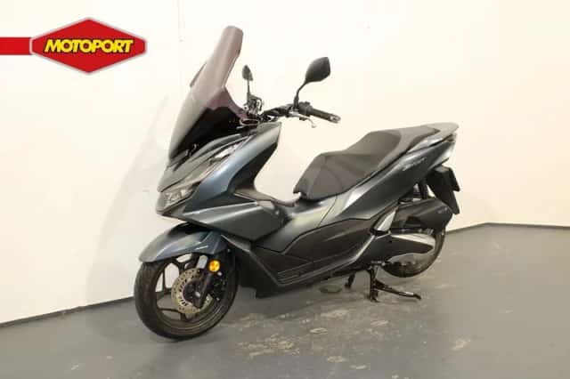 Honda PCX 125 (2022) thumbnail 2
