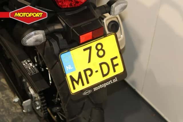 Suzuki V-Strom (2021) thumbnail 5