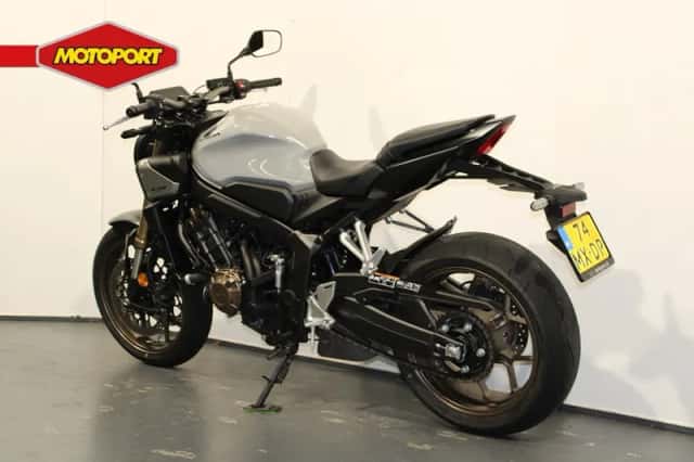 Honda CB 650 RC (2025) thumbnail 4