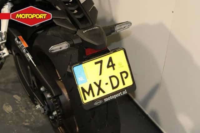 Honda CB 650 RC (2025) thumbnail 5