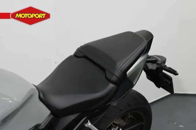 Honda CB 650 RC (2025) thumbnail 6