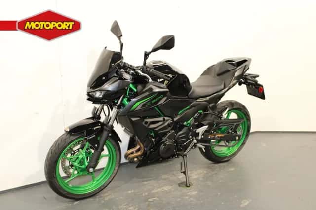 Kawasaki Z 500 SE (2026) thumbnail 2