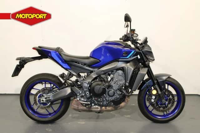 Yamaha MT-09 Y-AMT (2024) thumbnail 1