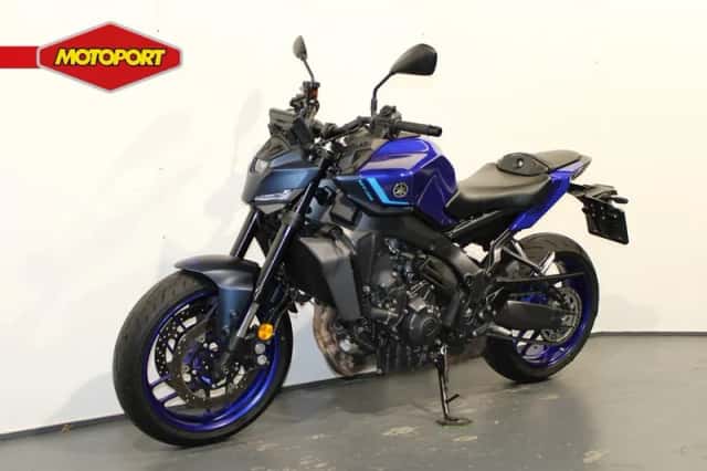 Yamaha MT-09 Y-AMT (2024) thumbnail 2
