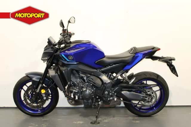 Yamaha MT-09 Y-AMT (2024) thumbnail 3