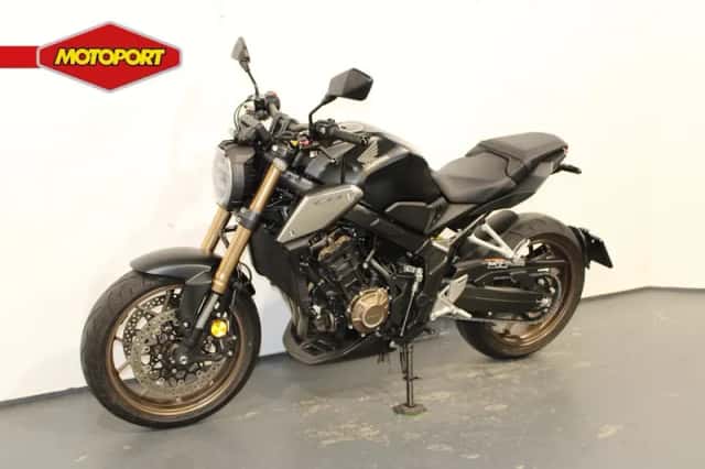 Honda CB650R (2021) thumbnail 2