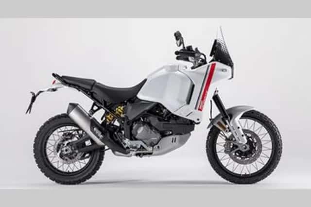 Ducati DesertX (2022) thumbnail 2
