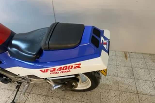 Honda VFR 400 R (1988) thumbnail 5