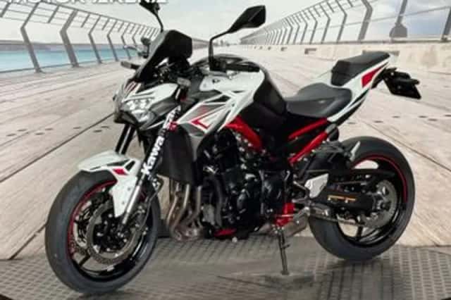 Kawasaki Z900 (2022) thumbnail 4