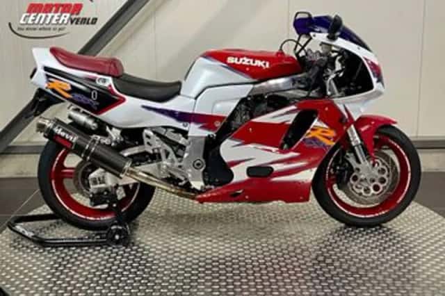 Suzuki GSX-R750 (1997) thumbnail 1