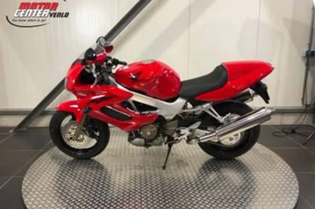Honda VTR 1000 F Firestorm (2023) thumbnail 2