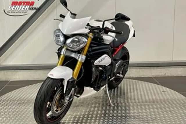 Triumph Speed TRIPLE R (2012) thumbnail 3