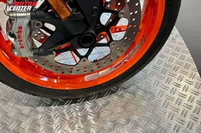 KTM 890 Duke R (2021) thumbnail 5
