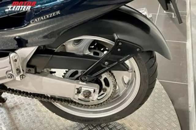 Yamaha GTS1000 (1995) thumbnail 6