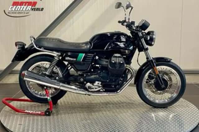 Moto Guzzi V 7 III Special (2017) thumbnail 1