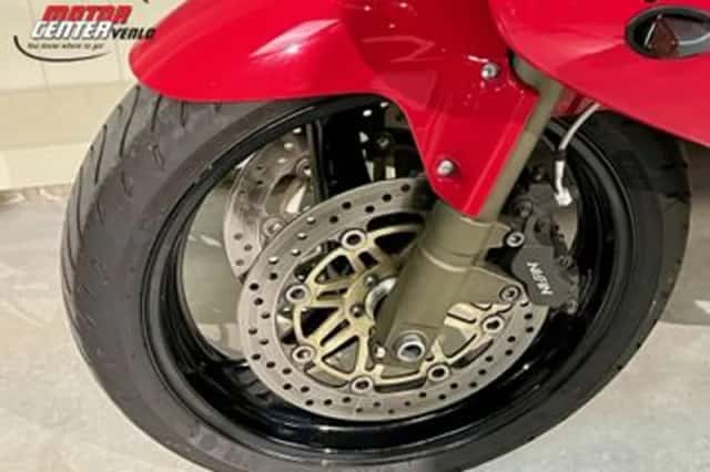 Honda VTR 1000 F Firestorm (2006) thumbnail 6