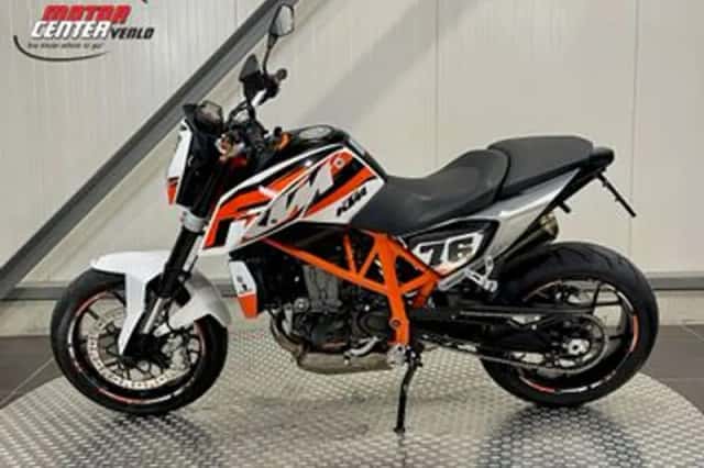 KTM 690 Duke (2013) thumbnail 2
