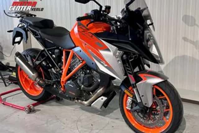 KTM 1290 Super Duke GT (2021) thumbnail 3