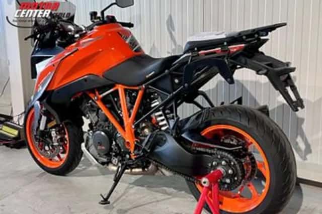 KTM 1290 Super Duke GT (2021) thumbnail 6